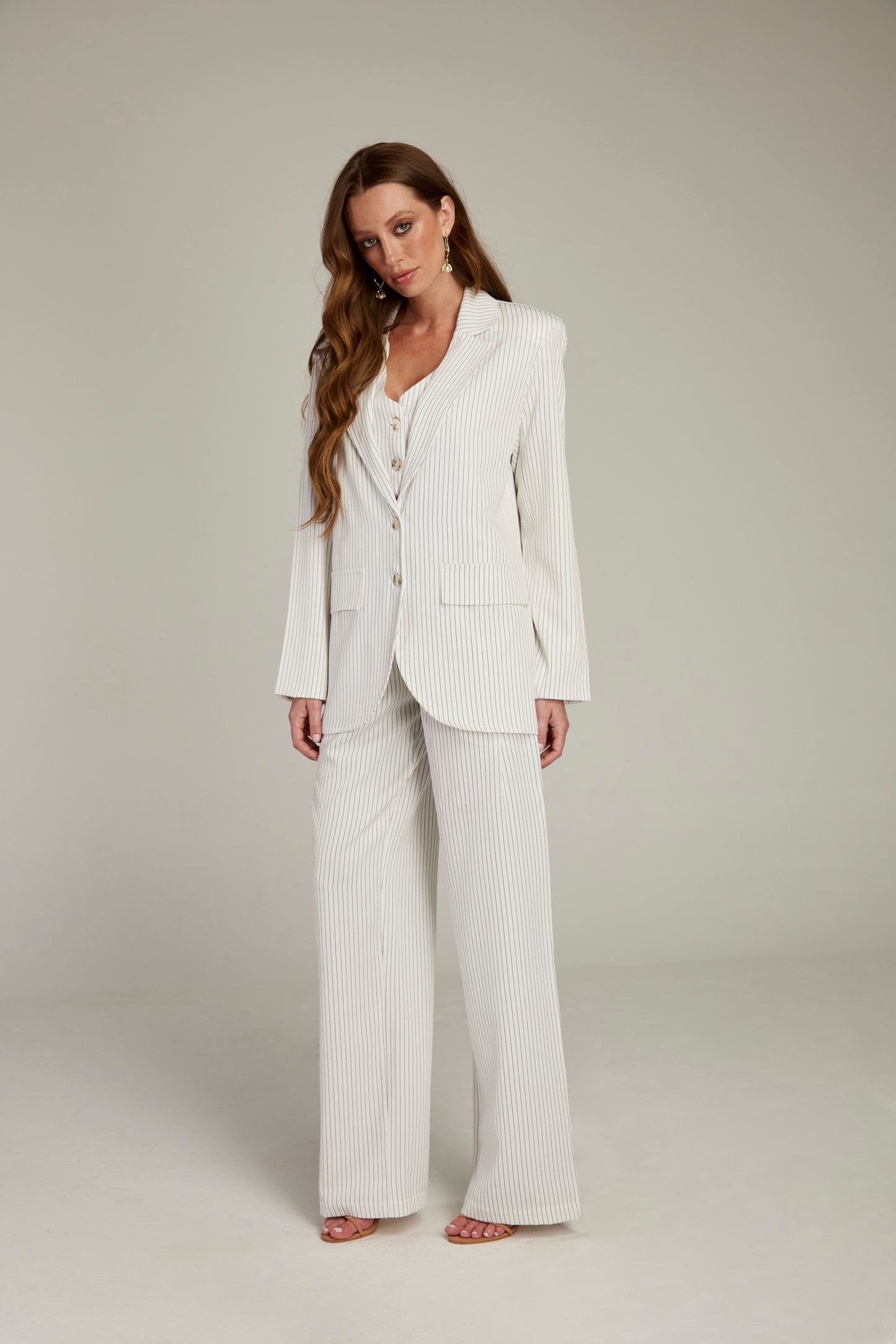 Conjunto de Alfaiataria Risca de Giz "White Venus"