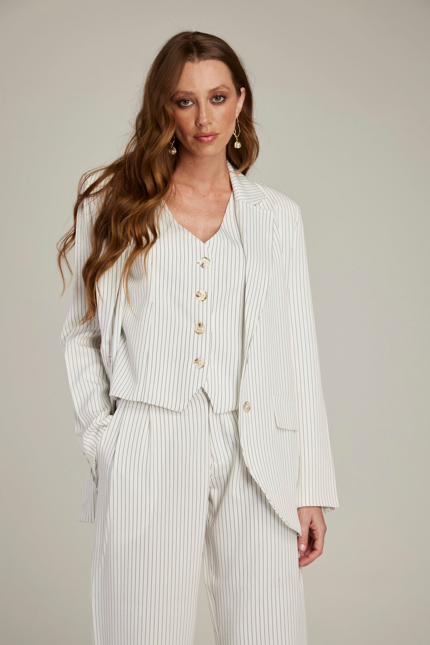 Conjunto de Alfaiataria Risca de Giz "White Venus"