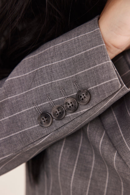 Blazer de Alfaiataria Risca de Giz "Le Parisien" Cinza