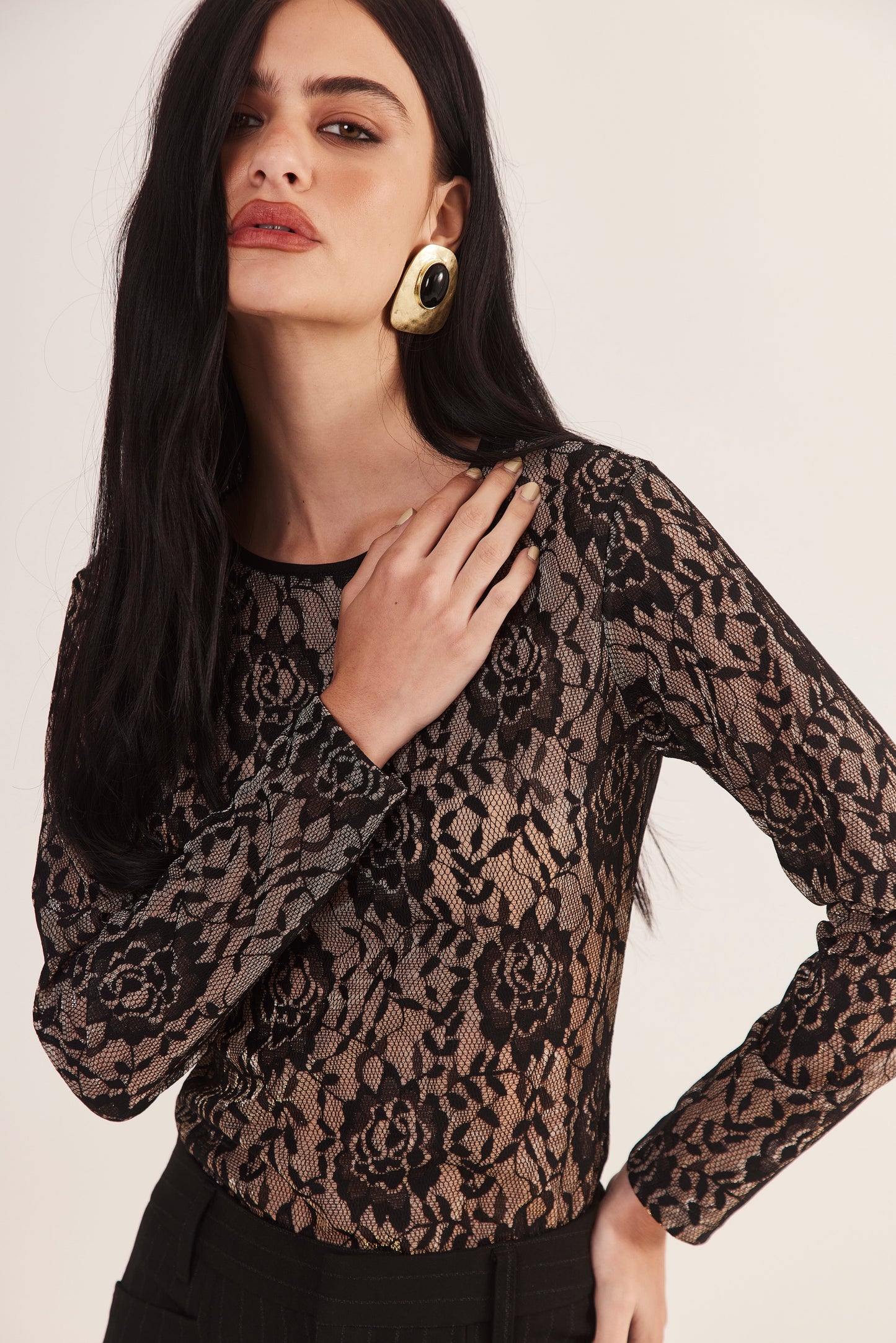 Blusa de Renda Francesa "Noir Doré"