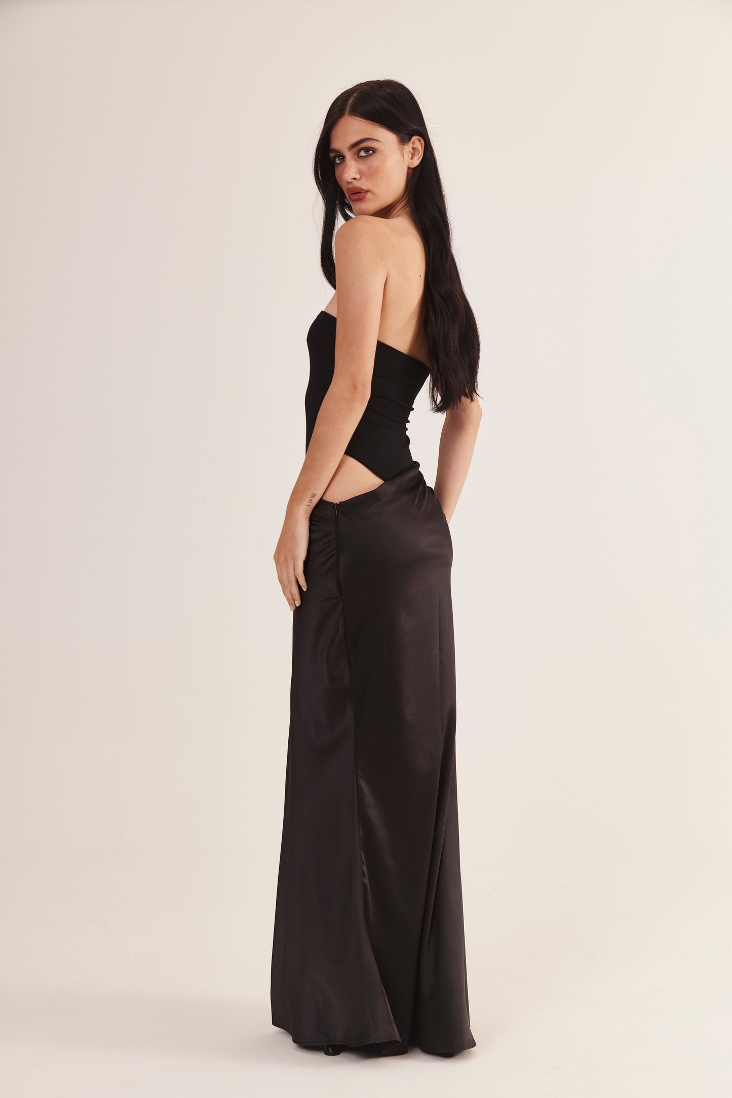 Vestido "Noir Satin"