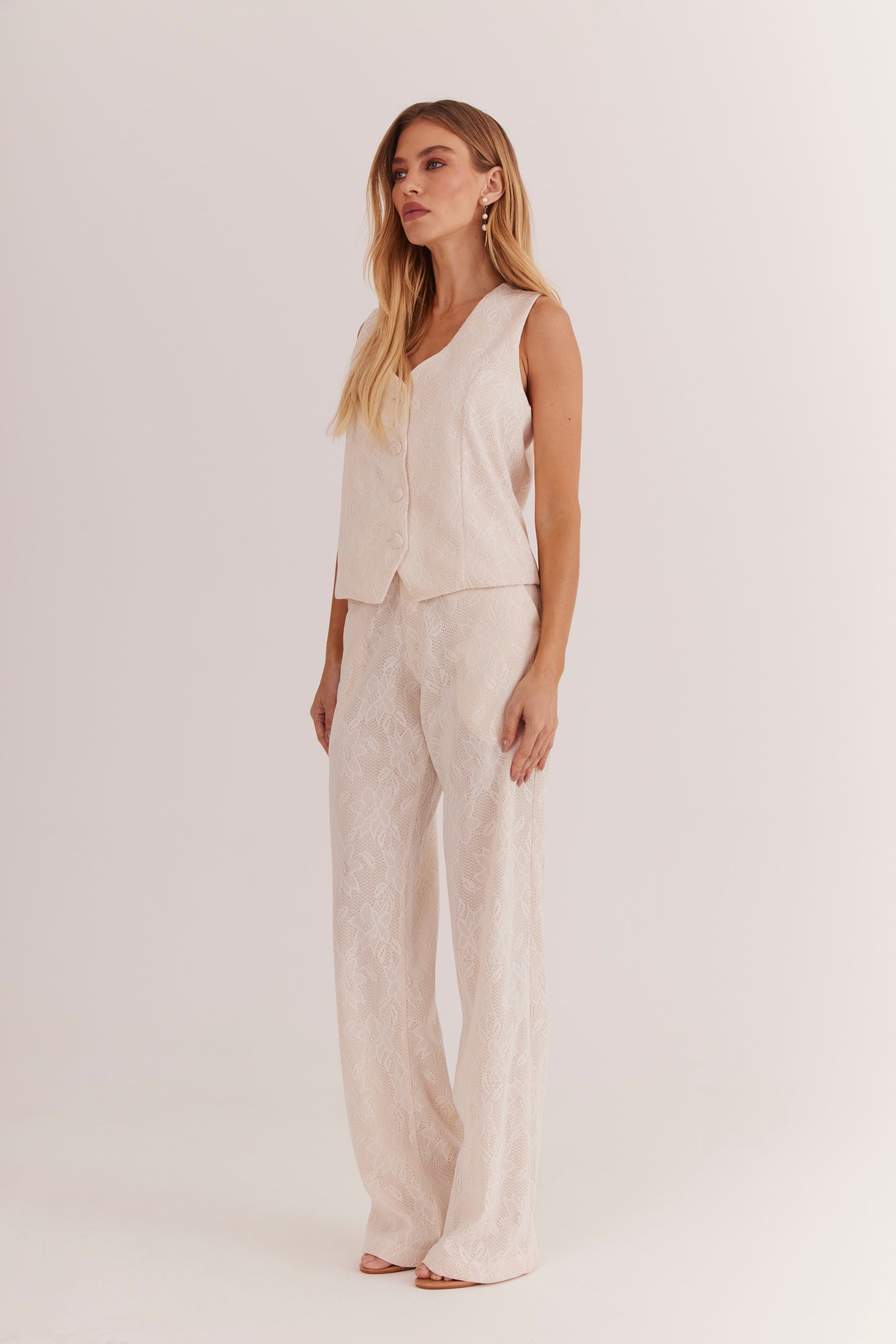 Calça de Alfaiataria em Renda "Fleur de Lune"