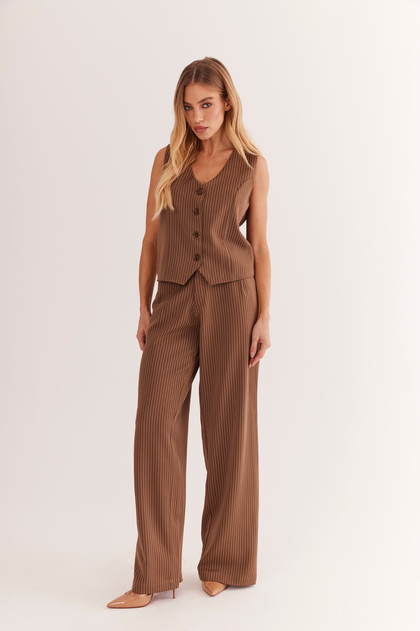 Calça de Alfaiataria Risca de Giz "Noisette"